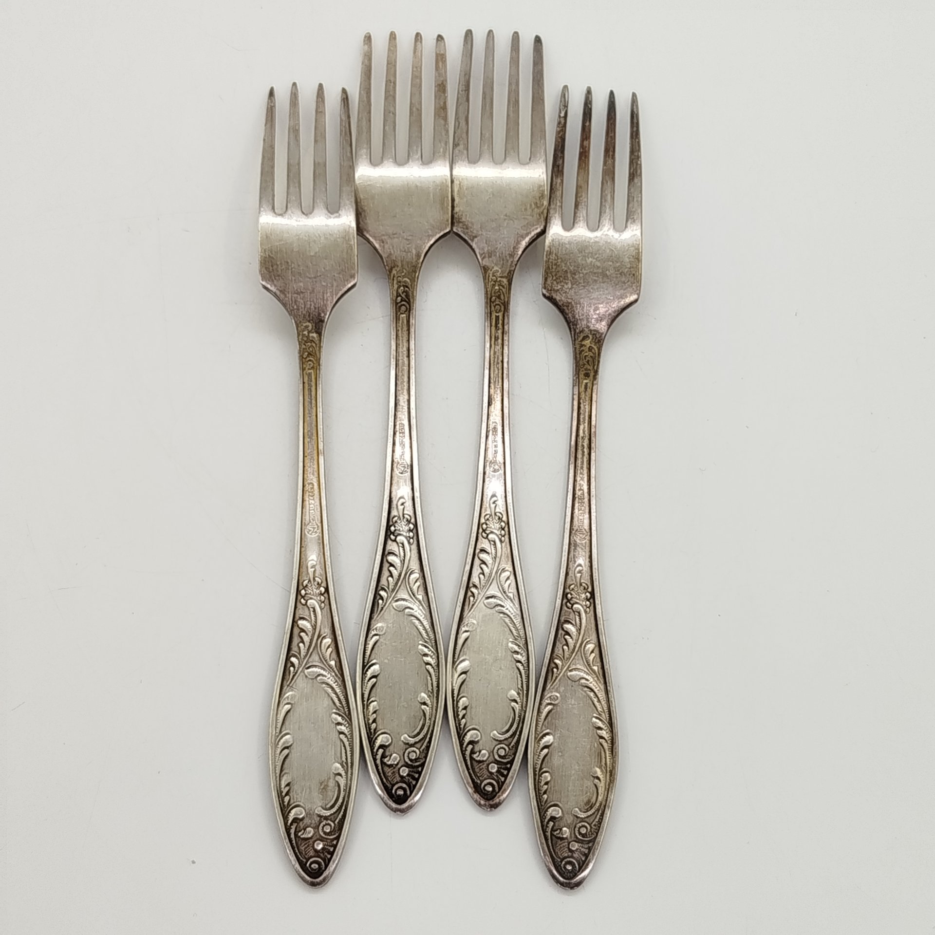 Набор из 4-х столовых вилок "Пламя"