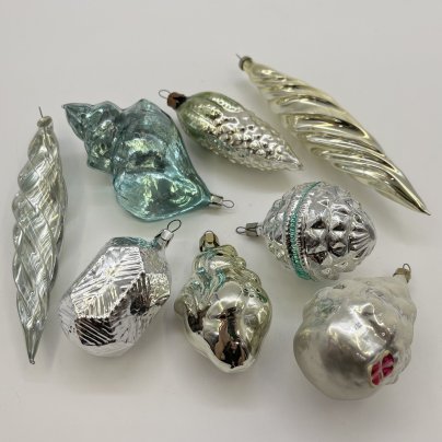 Набор из 8-ми винтажных ёлочных игрушек различных форм и расцветок, стекло, краска, металл, СССР, 1970-1990 гг.