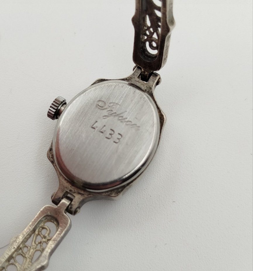 Часы наручные (женские) "Чайка" на ажурном браслете, металл, скань, стекло, Угличский часовой завод «Чайка», Россия, 1991-2010 гг.