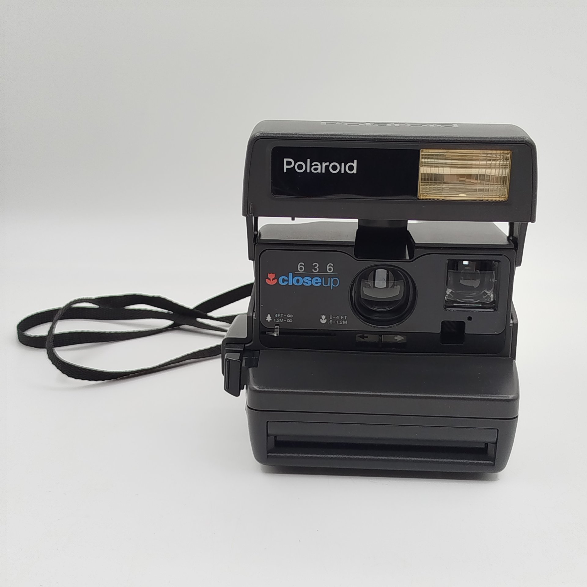 Фотоаппарат мгновенной печати "Polaroid 636 Close Up" в оригинальной коробке, Polaroid