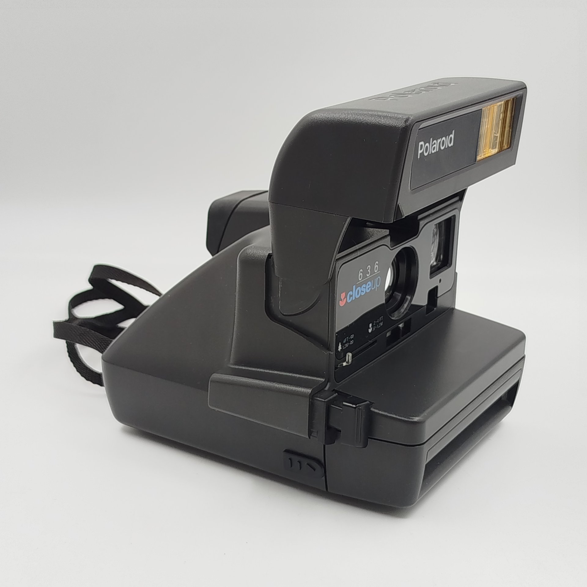Фотоаппарат мгновенной печати "Polaroid 636 Close Up" в оригинальной коробке, Polaroid