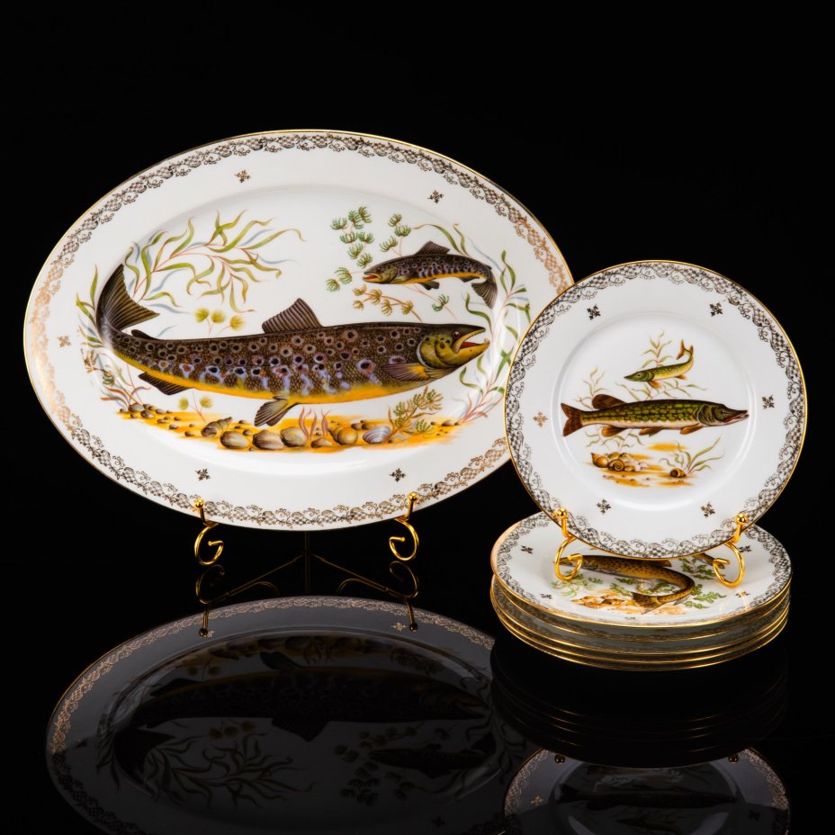 Набор из 6-ти тарелок и блюда, украшенных изображением различных рыб, ETS Chadelaud, фарфор, деколь, золочение, Limoges, Франция, 1950-1970 гг.
