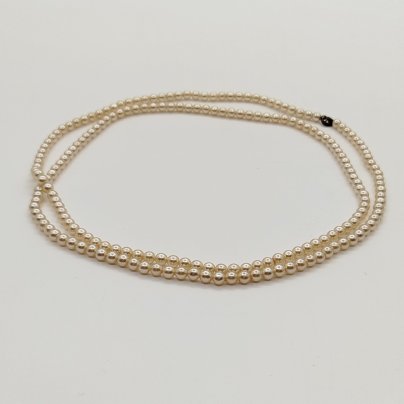 Бусы с бусинами круглой формы, композитный материал (имитация жемчуга), сплав металлов, Россия, 1990-2010 гг.