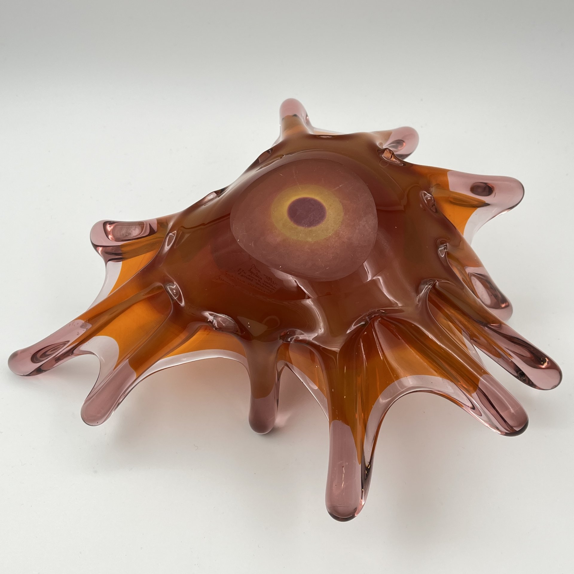 Ваза (конфетница) "Медуза" с оранжевым градиентом, цветное стекло, гутная техника, СССР, 1970-1990 гг.