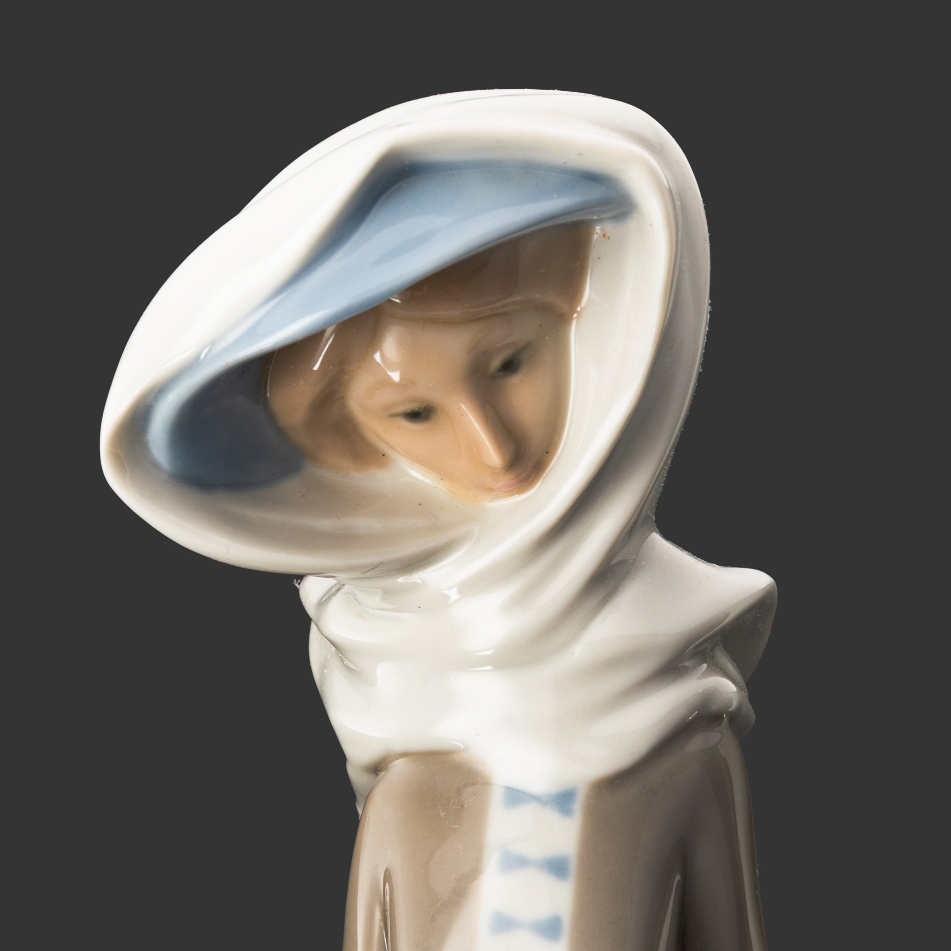 Статуэтка "Дама с собачкой" ("Леди с борзой"), Lladro