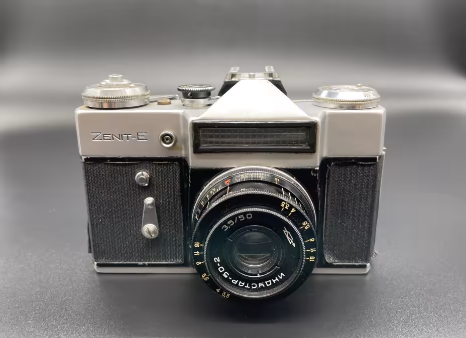 Фотоаппарат "Зенит-Е" с объективом "Индустар-50-2", Красногорский механический завод (КМЗ)
