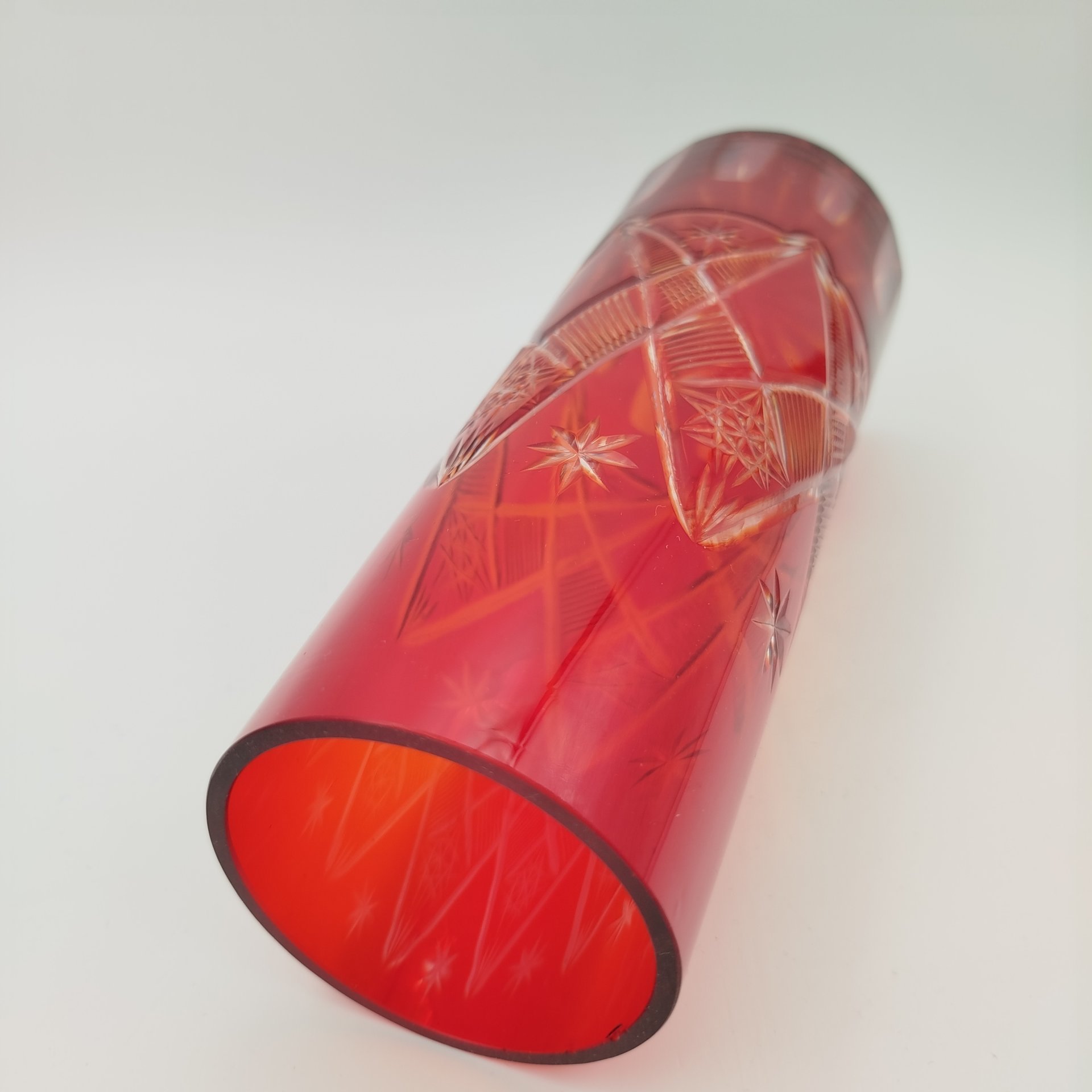 Ваза "Салют", автор Н.А. Тарковская, стекло, алмазная грань, Гусевской хрустальный завод (Гусь-Хрустальный), СССР, 1950-1970 гг.