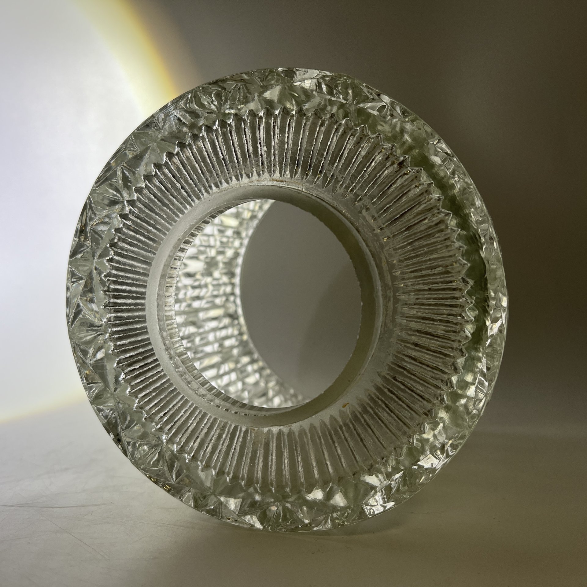 Плафон цилиндрической формы с рельефным декором, стекло, Европа, 1950-1970 гг.