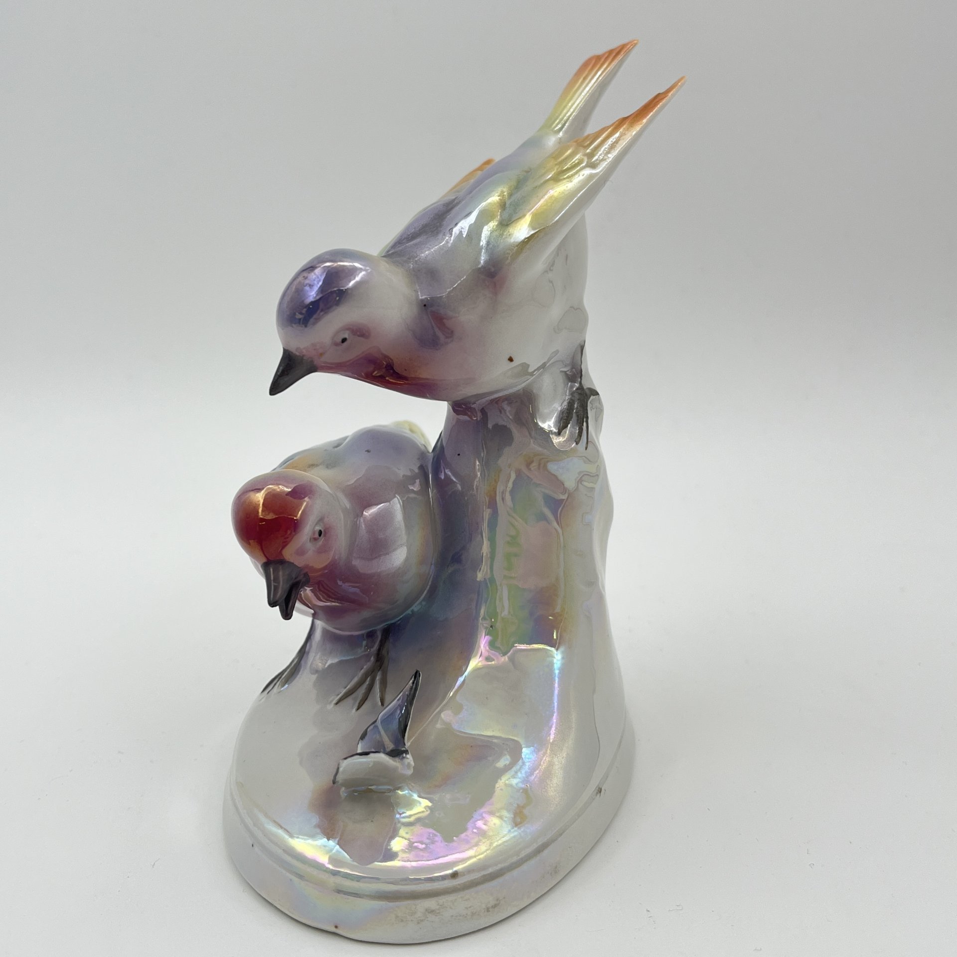 Статуэтка "Птицы и бабочка", фарфор, роспись, люстр, Западная Европа, 1960-1980 гг.