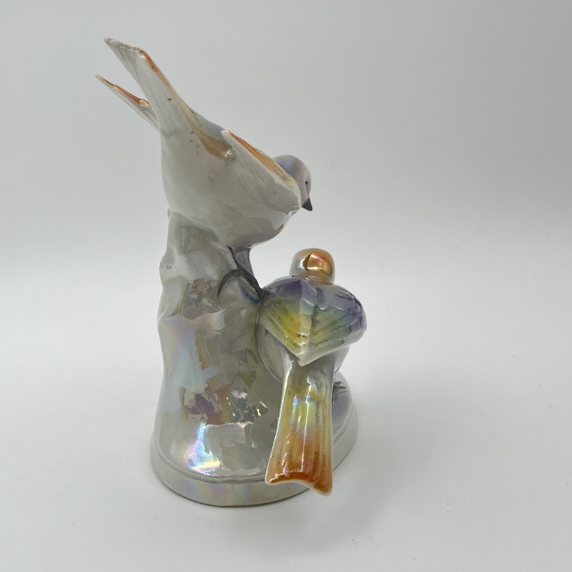 Статуэтка "Птицы и бабочка", фарфор, роспись, люстр, Западная Европа, 1960-1980 гг.