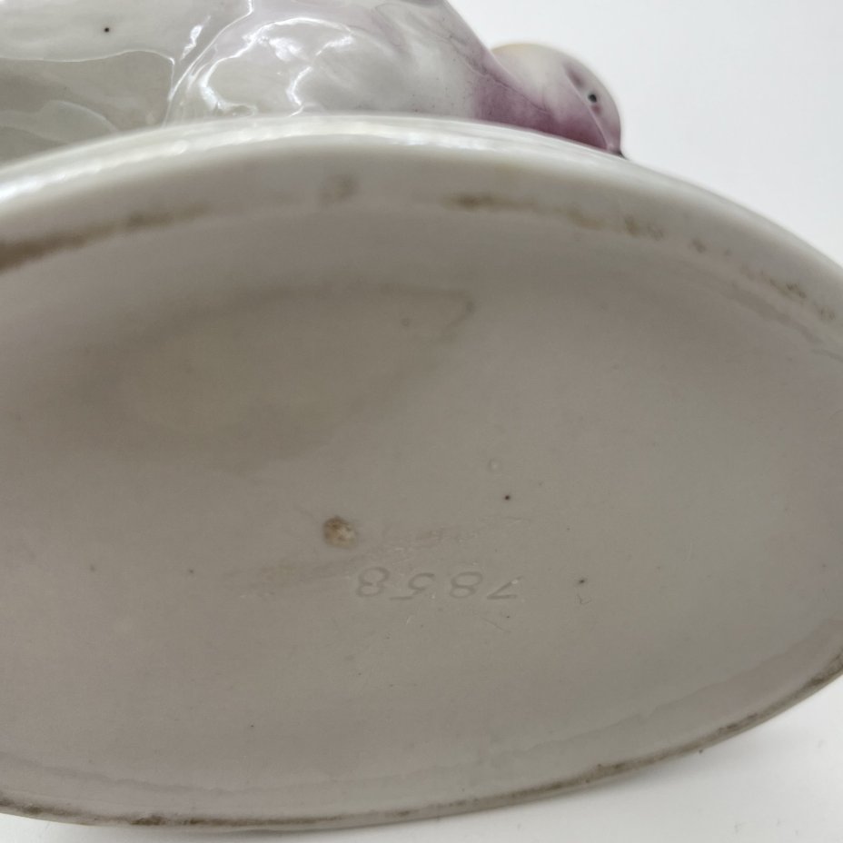 Статуэтка "Птицы и бабочка"