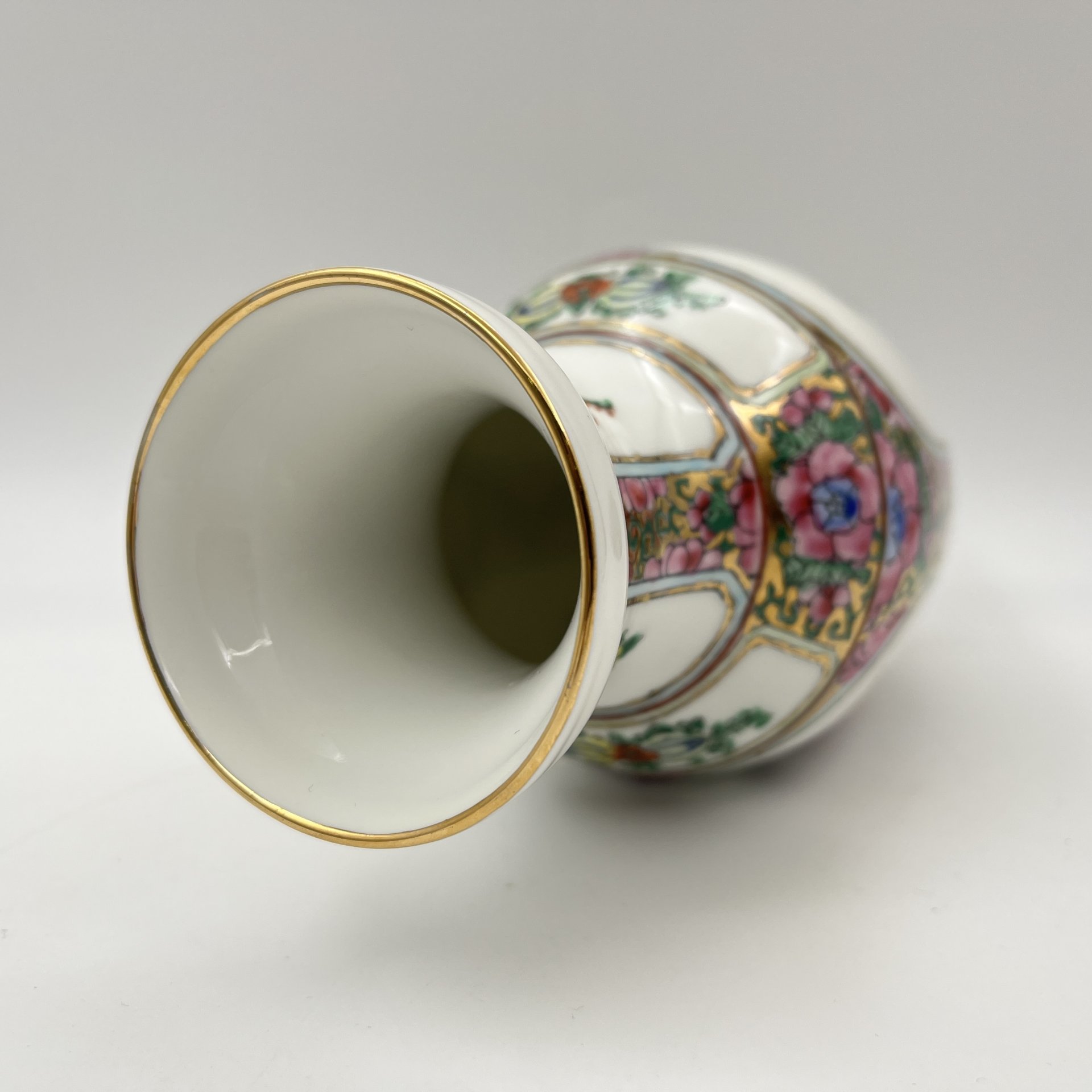 Ваза миниатюрная "Императрица и феникс" (символ женского начала Инь, гармонии и красоты)