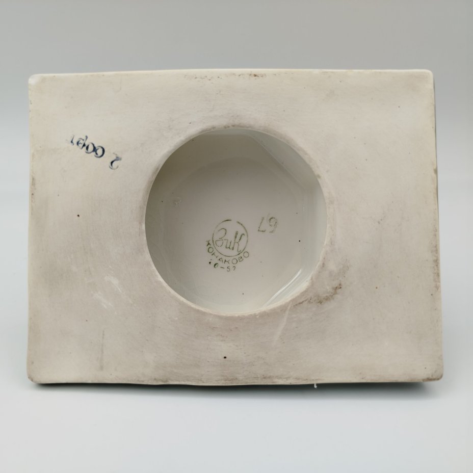 Статуэтка "Царь-Колокол", фаянс, роспись, Конаковский фаянсовый завод им. М.И. Калинина (ЗиК Конаково), СССР, 1957 г.