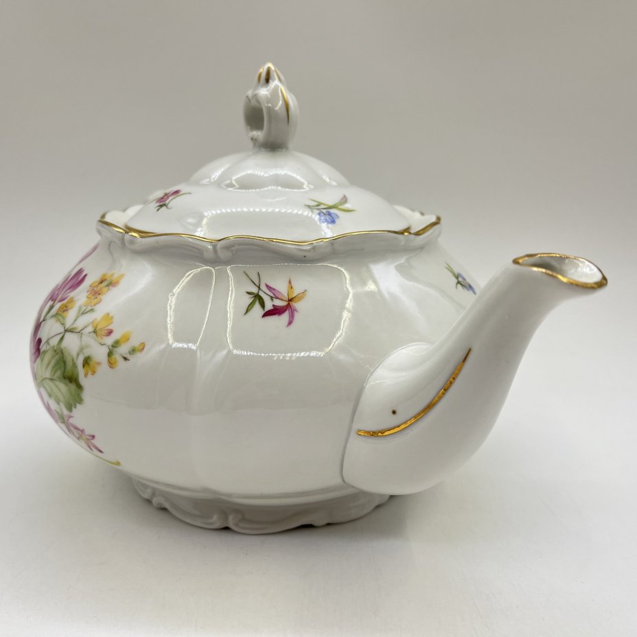 Чайник с цветочным декором, фарфор, деколь, золочение, Haas & Czjzek, Чехословакия, 1920-1950 гг.