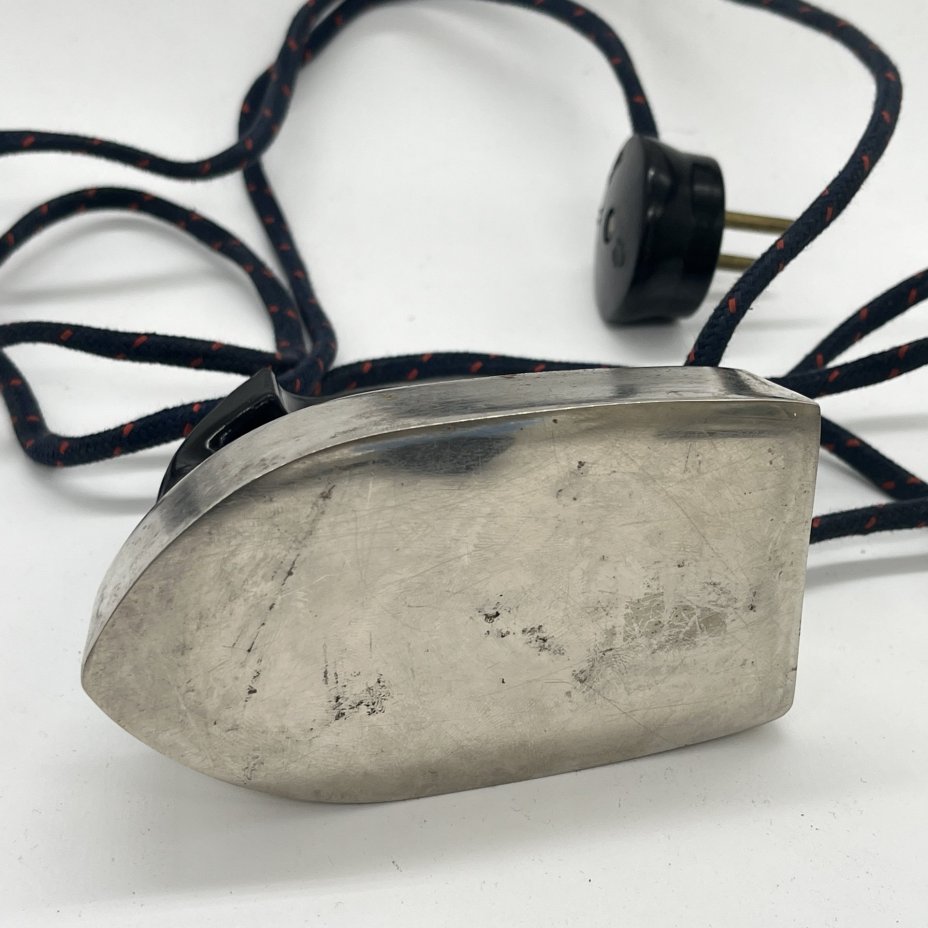 Электрический дорожный утюг, ХЗМЗ