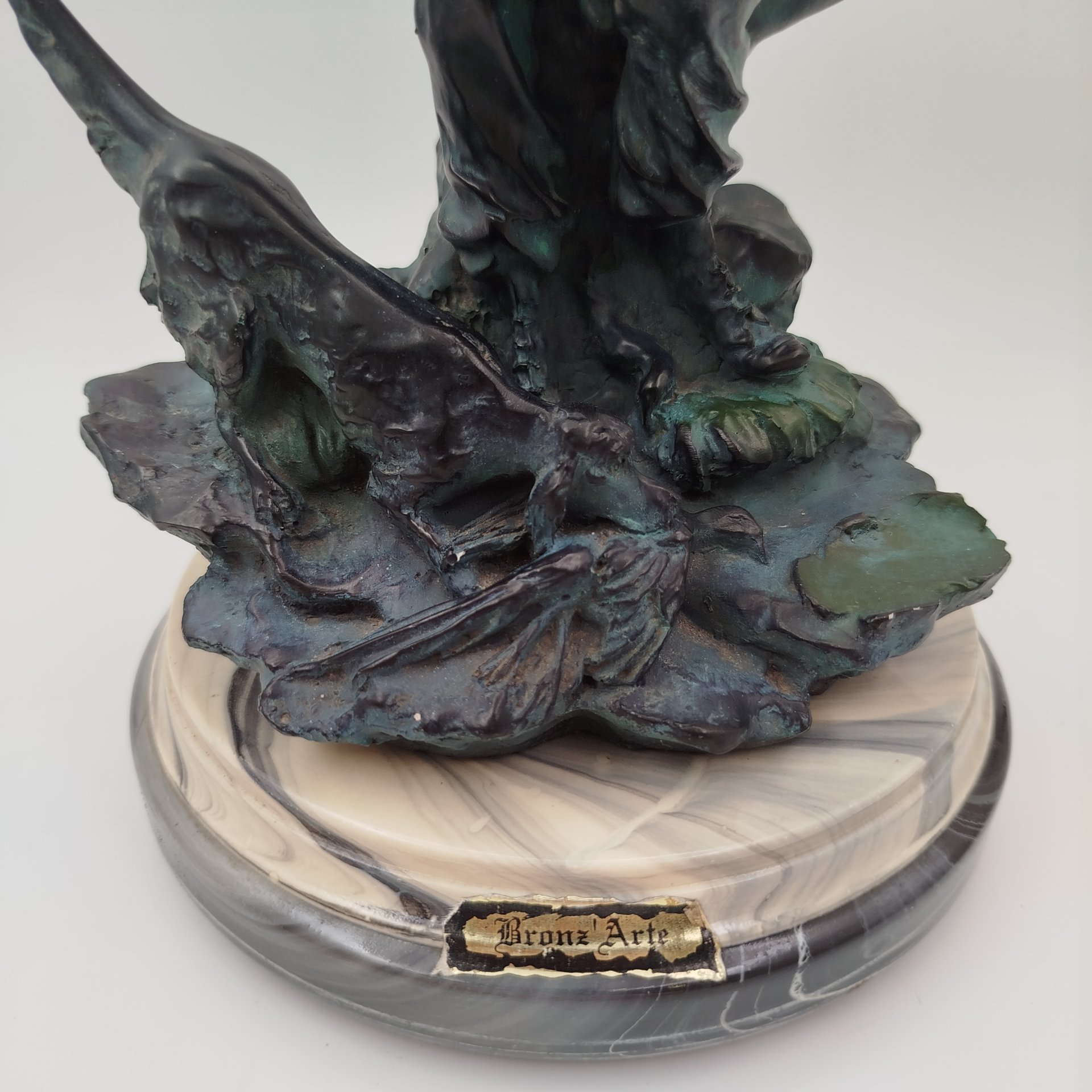 Статуэтка "Охотник", композитный материал, роспись, Азия, 2010-2015 гг.