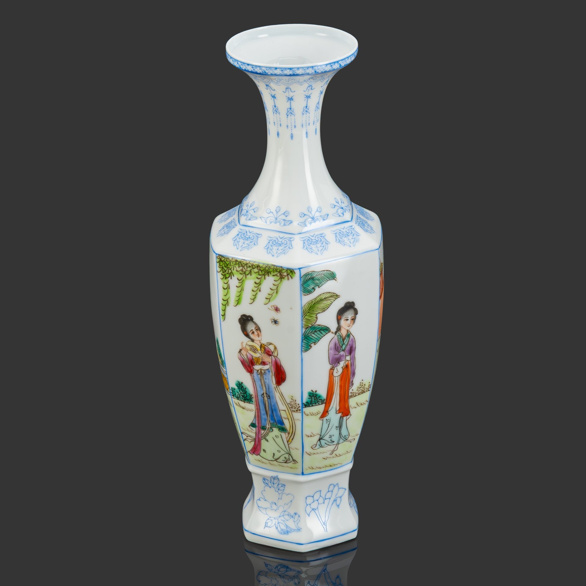 Ваза шестигранной формы "Благородные женские искусства (добродетели)"