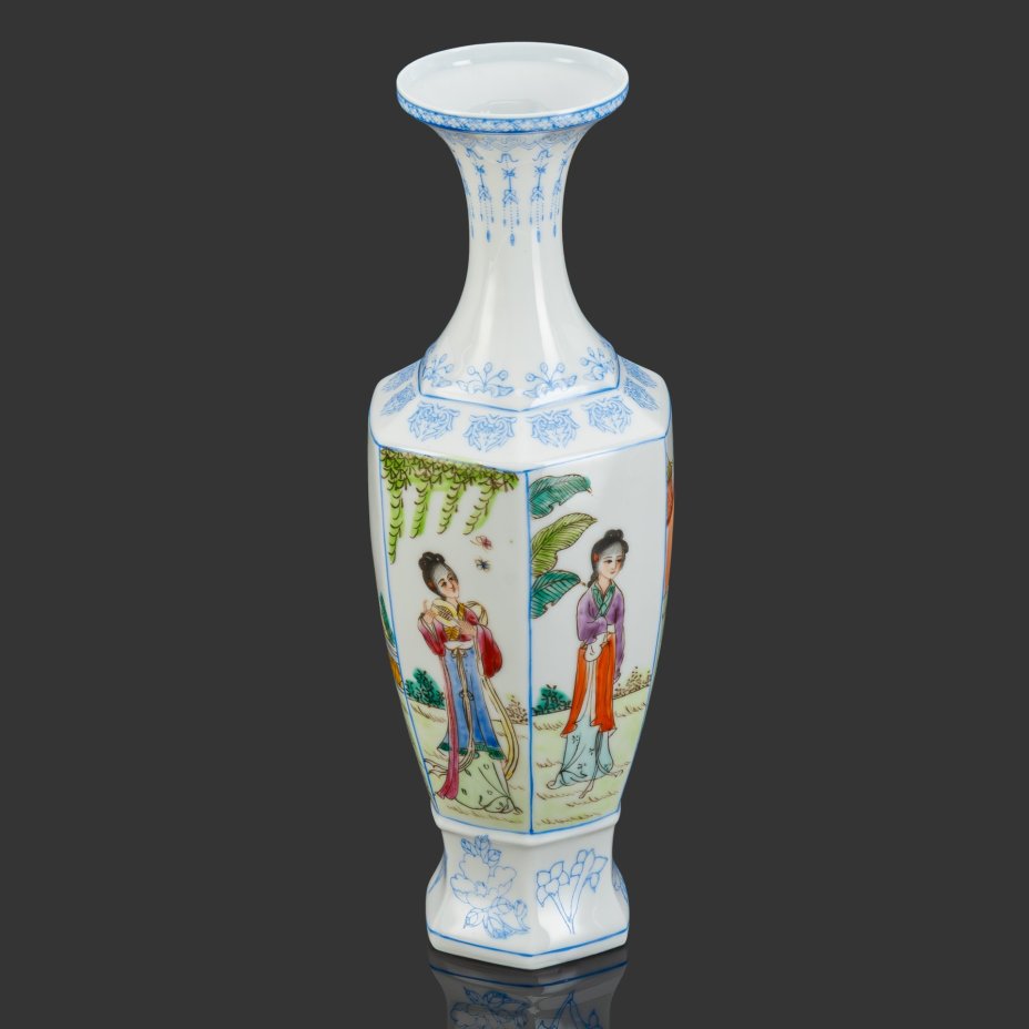 Ваза шестигранной формы "Благородные женские искусства (добродетели)"