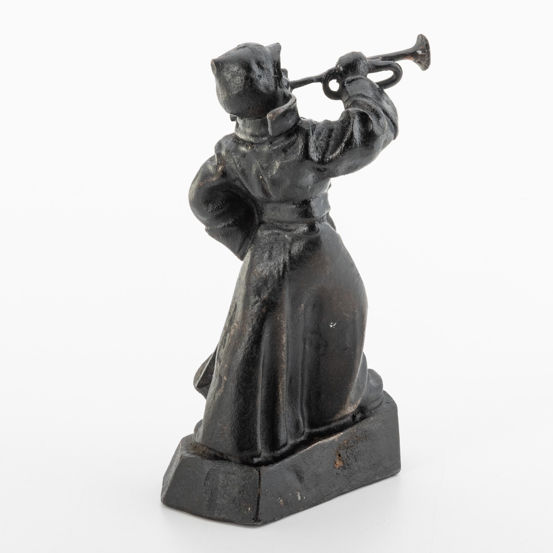 Скульптура "Горнист" (Будёновец), Кусинский чугунолитейный завод (Куса)