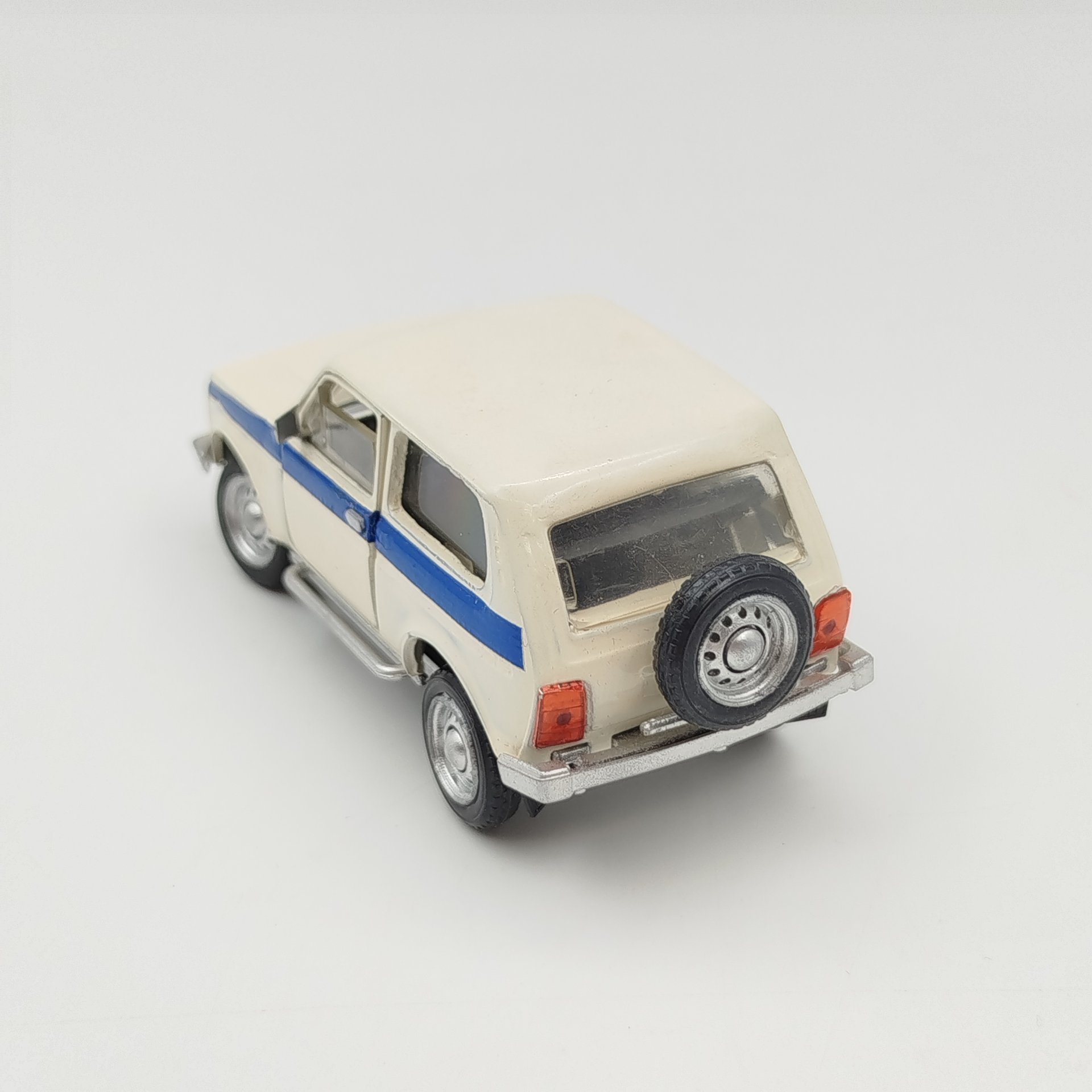 Модель автомобиля "ВАЗ-2113", авторская модель, металл, пластмасса, Российская Федерация, 1990-2010 гг.