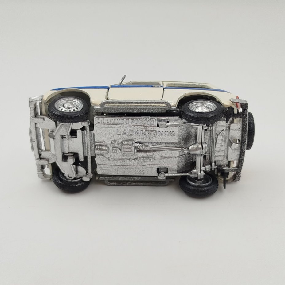 Модель автомобиля "ВАЗ-2113", авторская модель