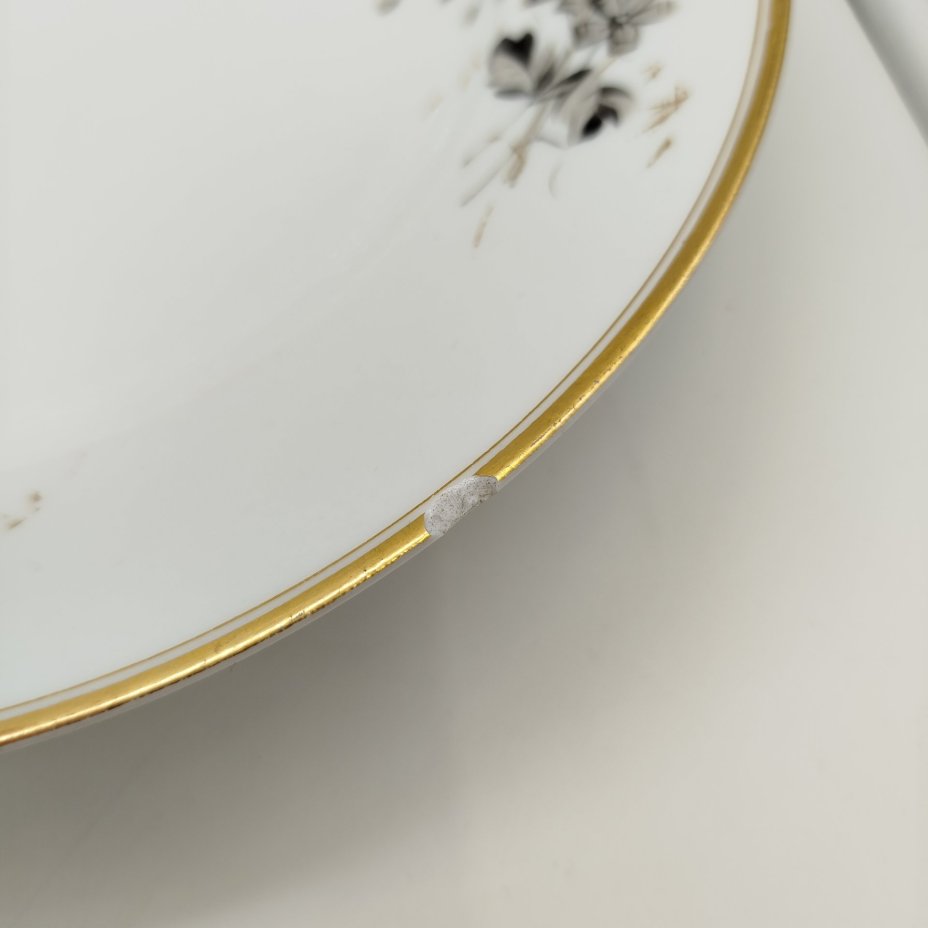 Набор из четырех суповых тарелок с растительным декором