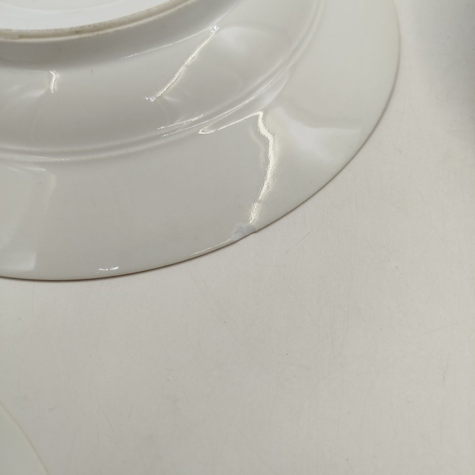 Набор из четырех суповых тарелок с растительным декором