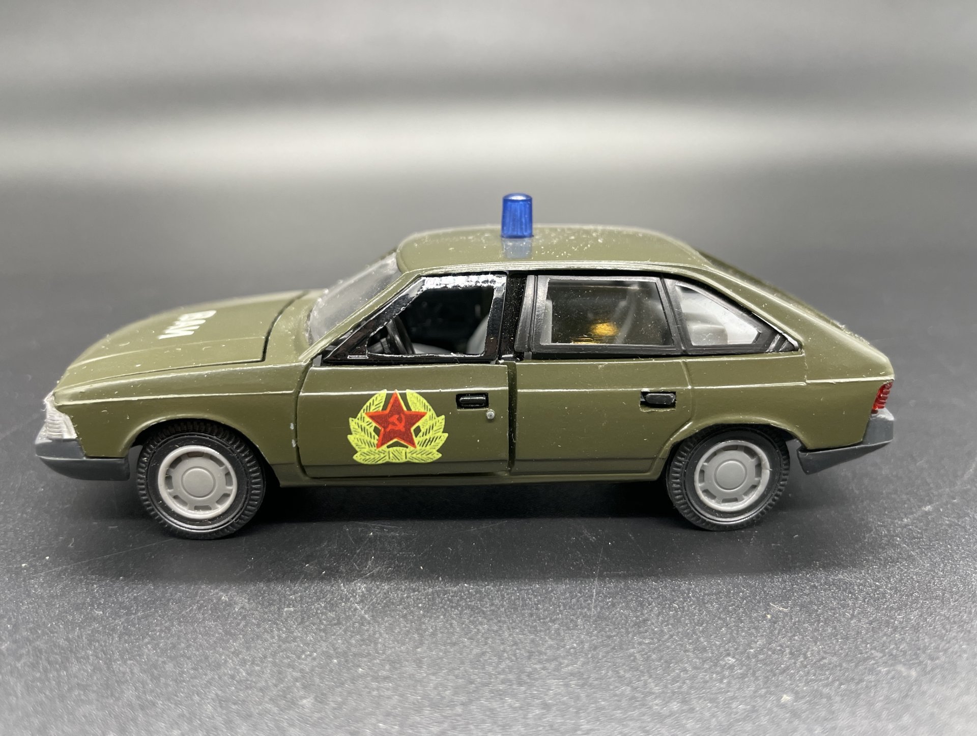 Модель автомобиля "Москвич 2141" (ВАИ)