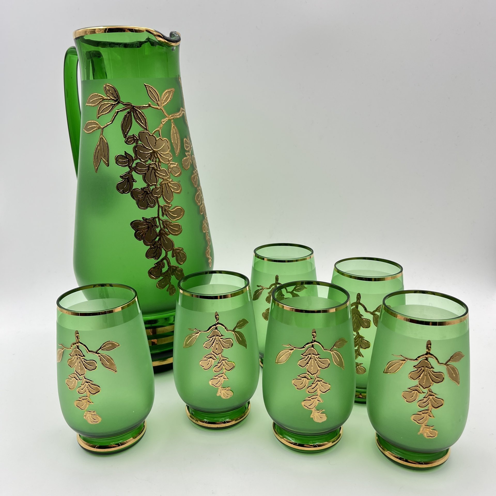 Набор для прохладительных напитков с цветочным декором (кувшин и 6 стаканов), цветное стекло, матирование, золочение, Bohemia Crystal (Bohemia Glass), Чехословакия, 1960-1980 гг.