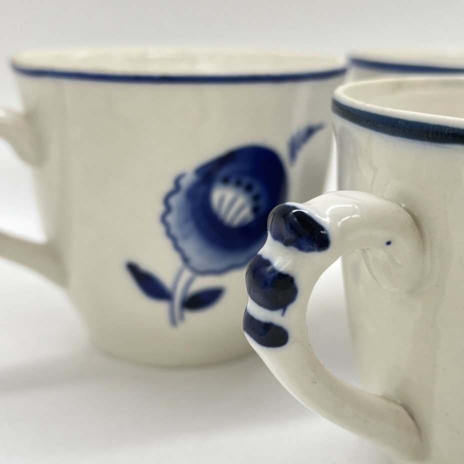 Набор из 3 чашек с расписным цветочным декором, фарфор, роспись, Объединение «Гжель», СССР, 1972-1985 гг.