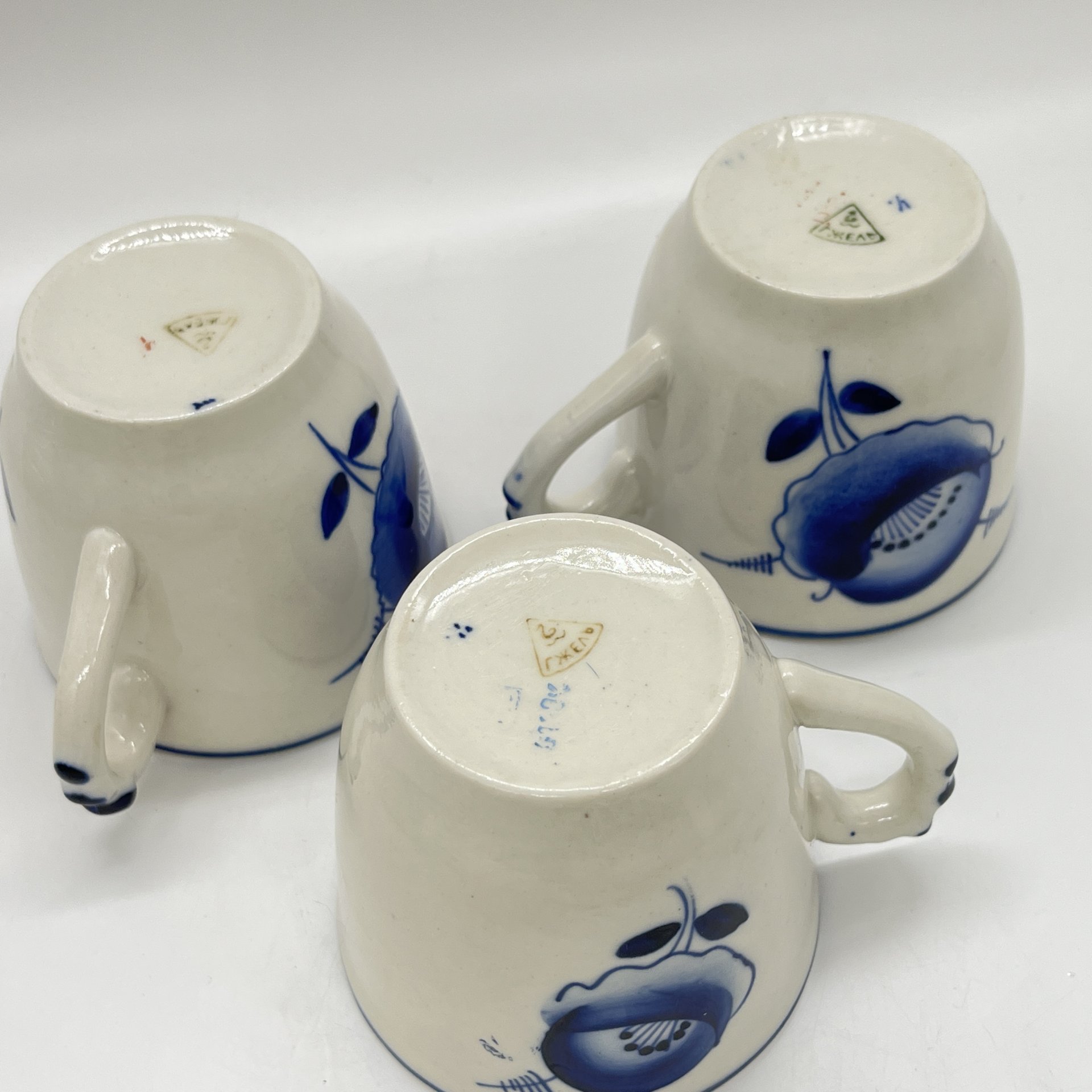 Набор из 3 чашек с расписным цветочным декором, фарфор, роспись, Объединение «Гжель», СССР, 1972-1985 гг.