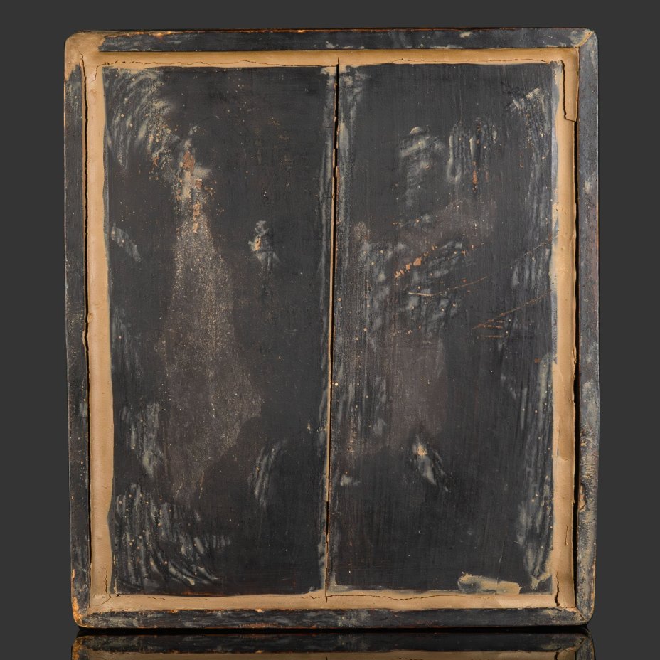 Икона в киоте  "Богоматерь Владимирская"