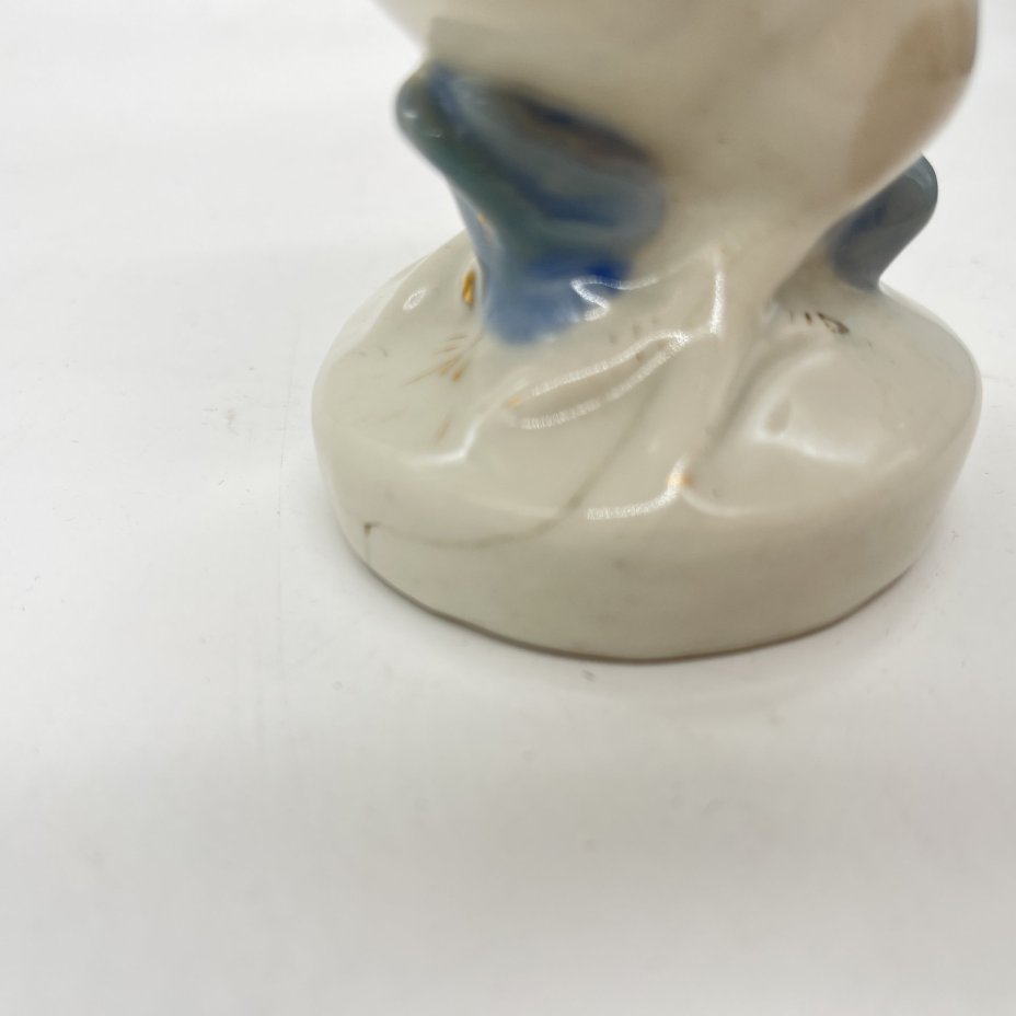 Статуэтка "Цыплёнок", фарфор, роспись, Турыгинский фарфоровый завод артели «Художественная керамика» (Гжель), СССР, 1950-1960 гг.