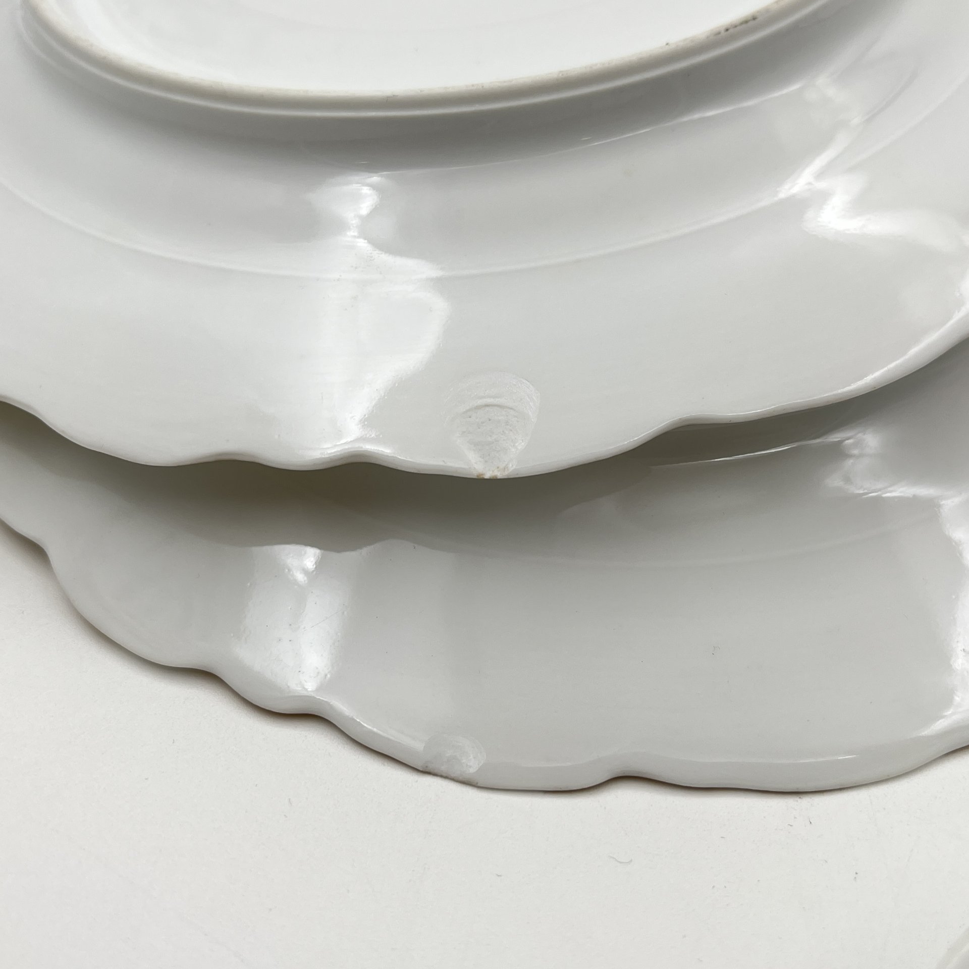 Набор десертных тарелок с цветочным декором на 6 персон, фарфор, деколь с подрисовкой, золочение, Limoges, Франция, 1900-1920 гг.