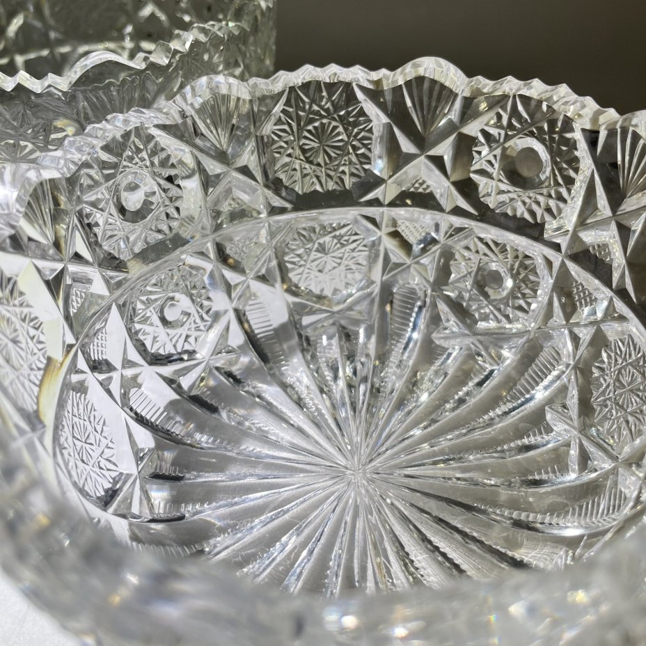 Набор из 2 небольших салатников с резным геометрическим декором