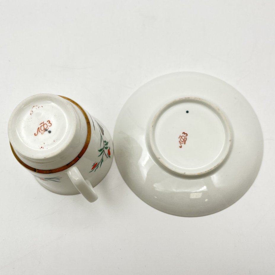 Пара кофейная "Птички", автор рисунка А.В. Щекатихина-Потоцкая, фарфор, деколь, золочение, Ленинградский фарфоровый завод (ЛФЗ), СССР, 1970-1986 гг.