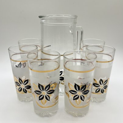 Набор из 6-ти стаканов и кувшина, украшенных цветочным декором