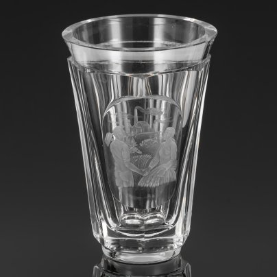 Ваза "Рабочий и колхозница" , предположительно  Vicke Lindstrand, Orrefors, хрусталь, резьба, травление, Швеция, 1950-1970 гг.