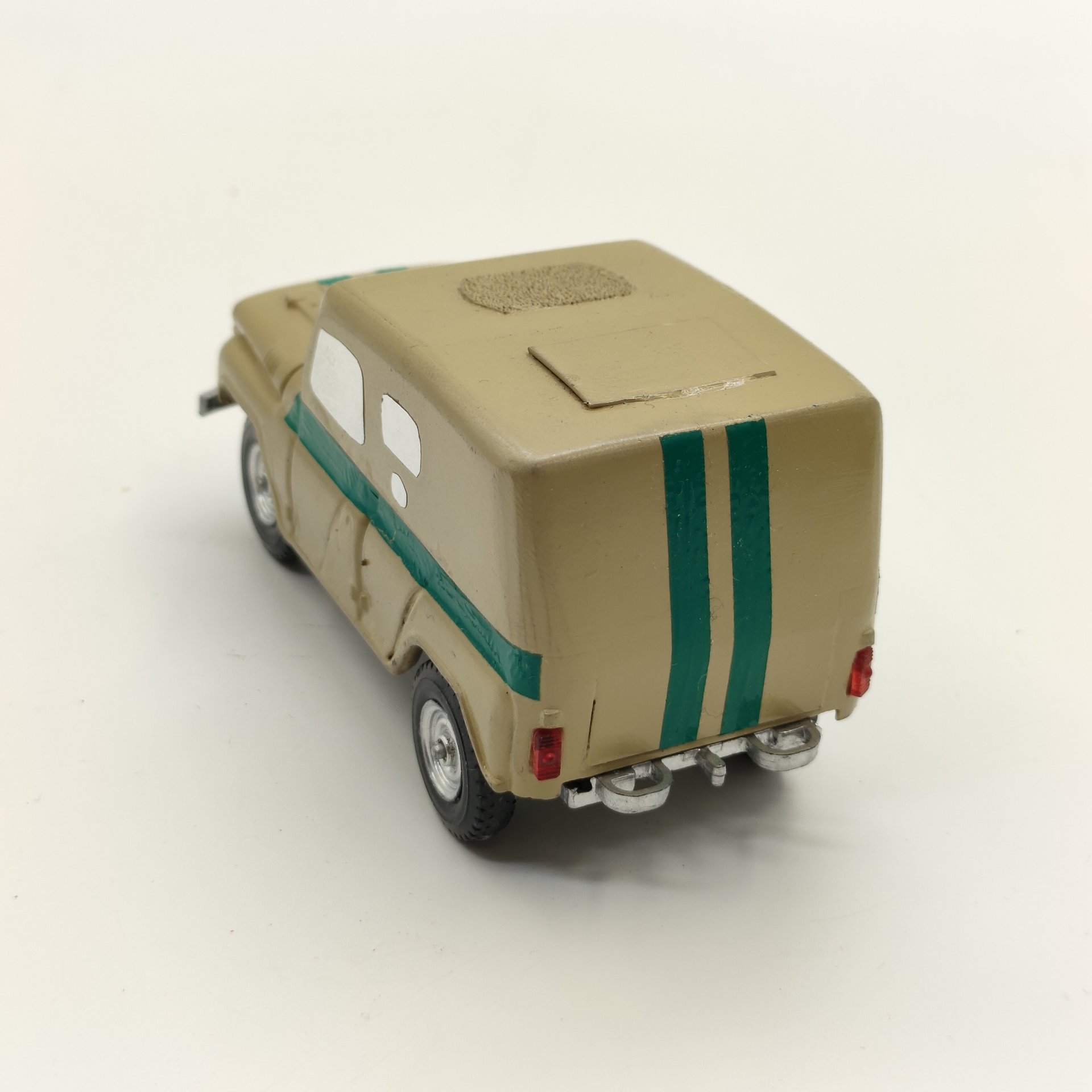 Модель автомобиля "УАЗ-469" №А34