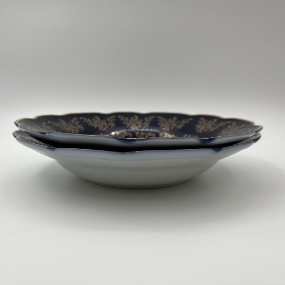 Пара суповых тарелок "Роза" кобальтового цвета с золотистым узором, фарфор, крытье, деколь, золочение, Moritz Zdekauer (MZ), Чехия, 1991-2010 гг.