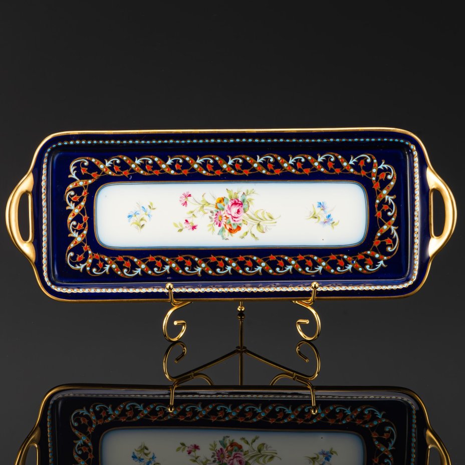 Рулетница, украшенная цветочным декором, фарфор, роспись, эмали, крытье кобальтом, золочение, Bernardaud, Франция, 1900-1930 гг.