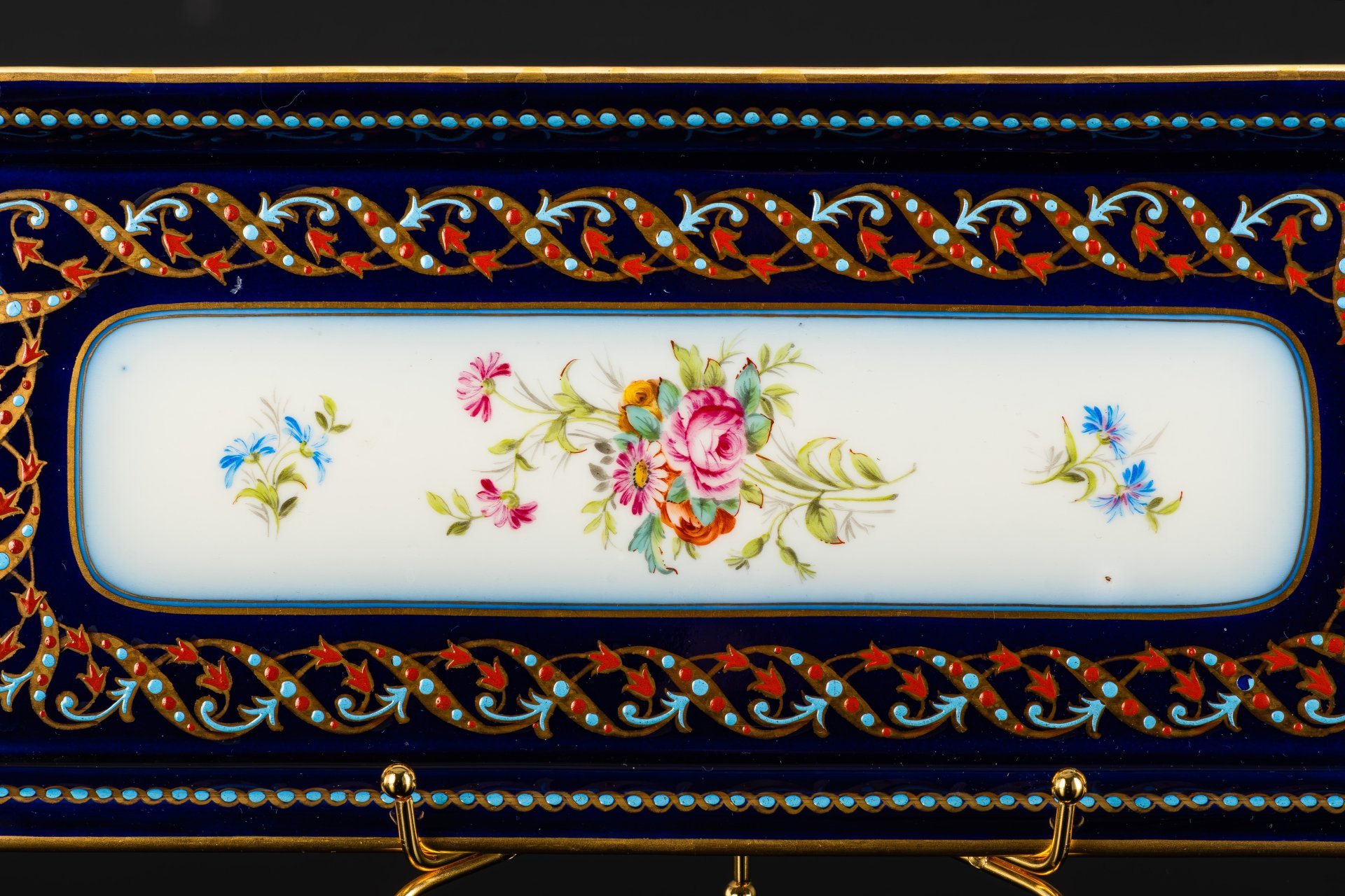 Рулетница, украшенная цветочным декором, Bernardaud