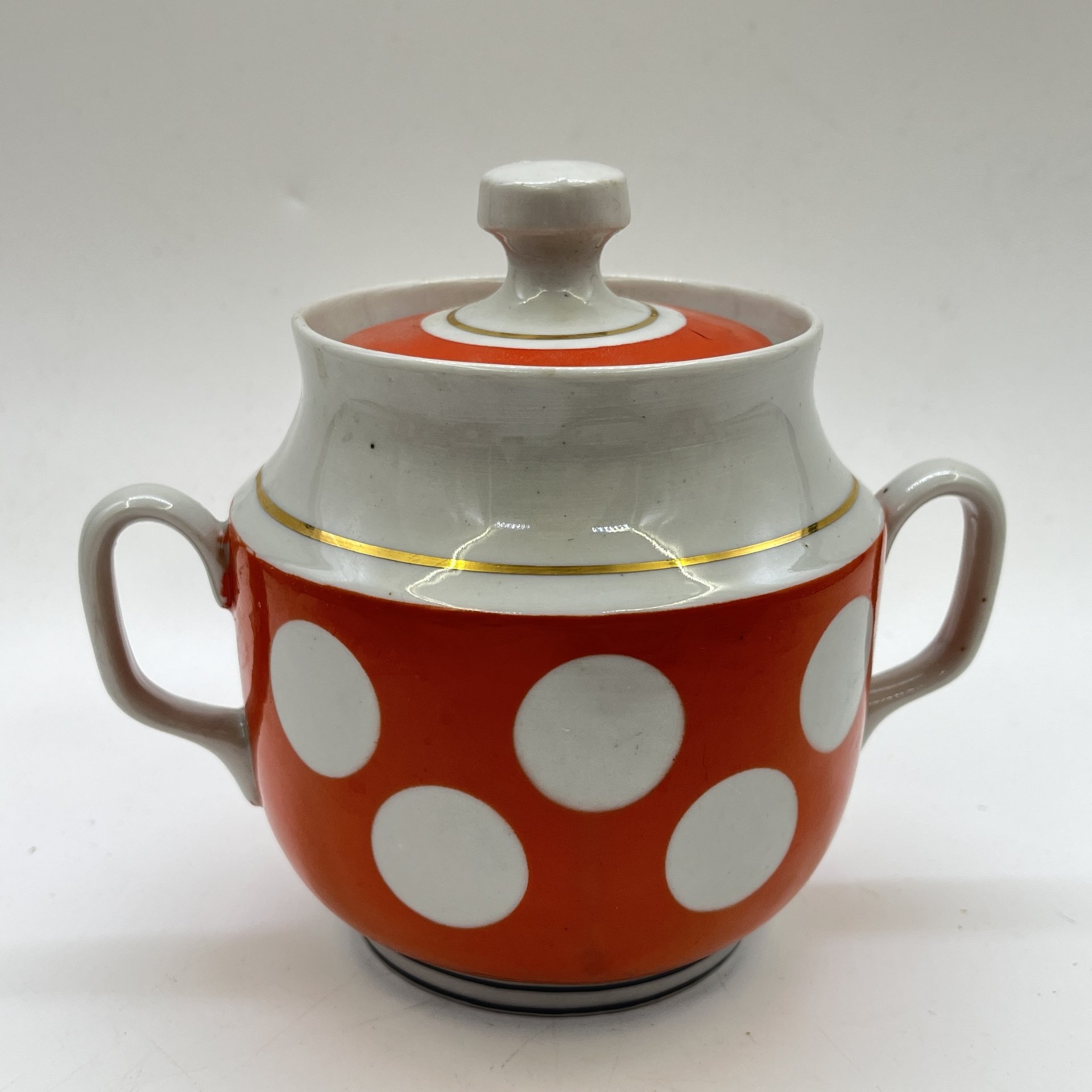 Сахарница с декором в горох, фарфор, крытье, золочение, Довбышский фарфоровый завод (Довбыш), СССР, 1970 г.