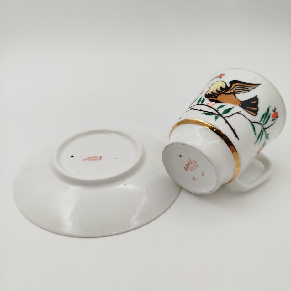 Пара кофейная "Птички", автор рисунка А.В. Щекатихина-Потоцкая, фарфор, деколь, золочение, Ленинградский фарфоровый завод (ЛФЗ), СССР, 1970-1986 гг.