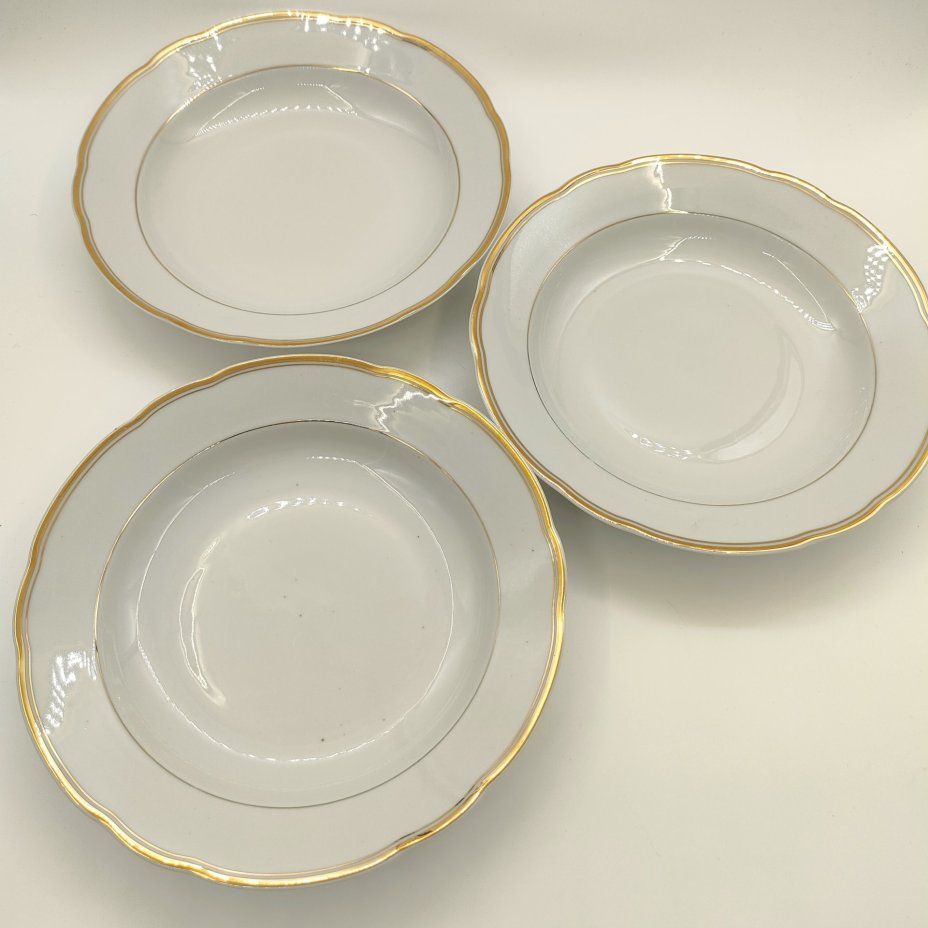Набор из 3-х суповых тарелок, украшенных ленточным орнаментом, фарфор, золочение, Kahla, Германия, 1970-1990 гг.