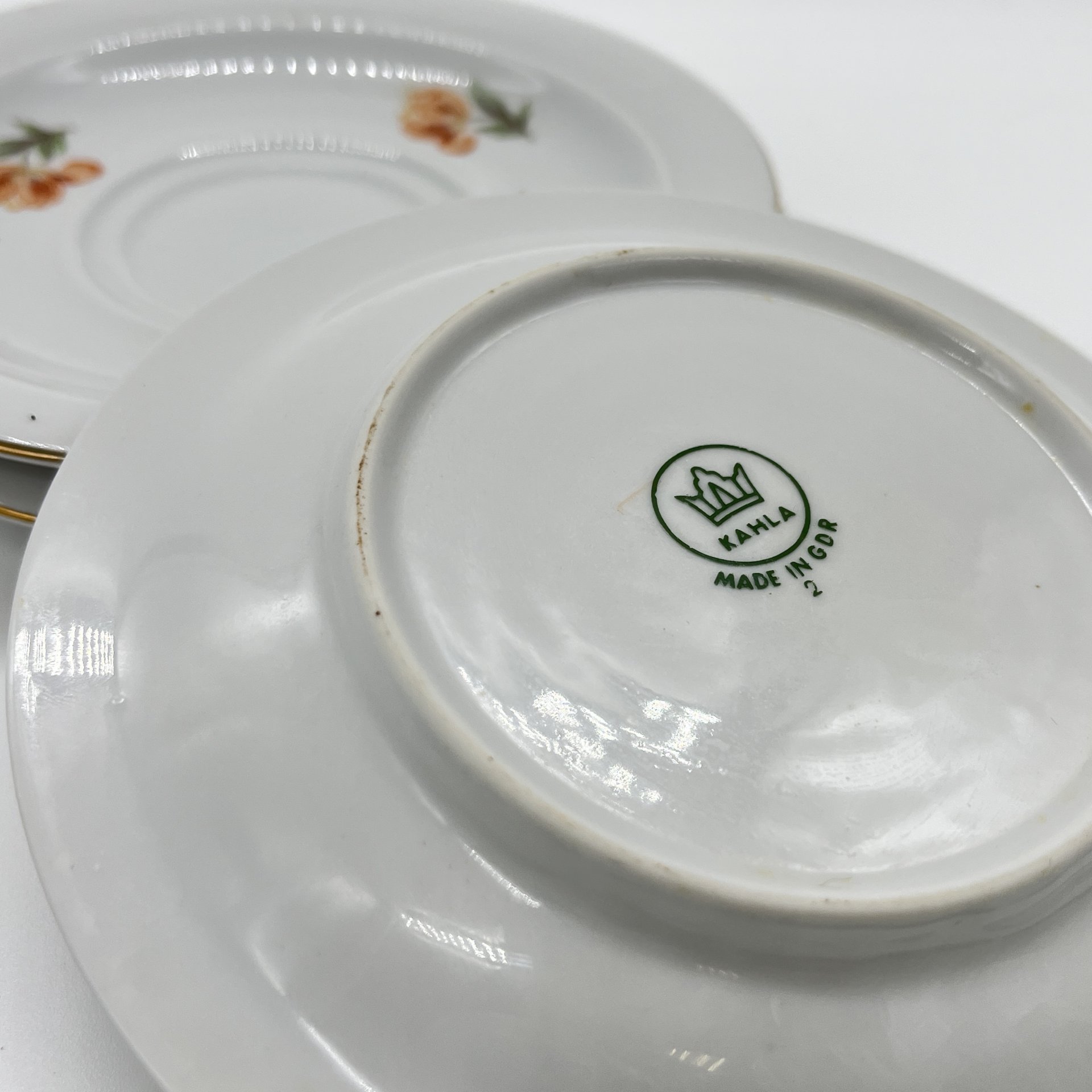 Набор из 3 блюдец с цветочным декором, фарфор, золочение, деколь, Kahla, ГДР, 1960-1980 гг.