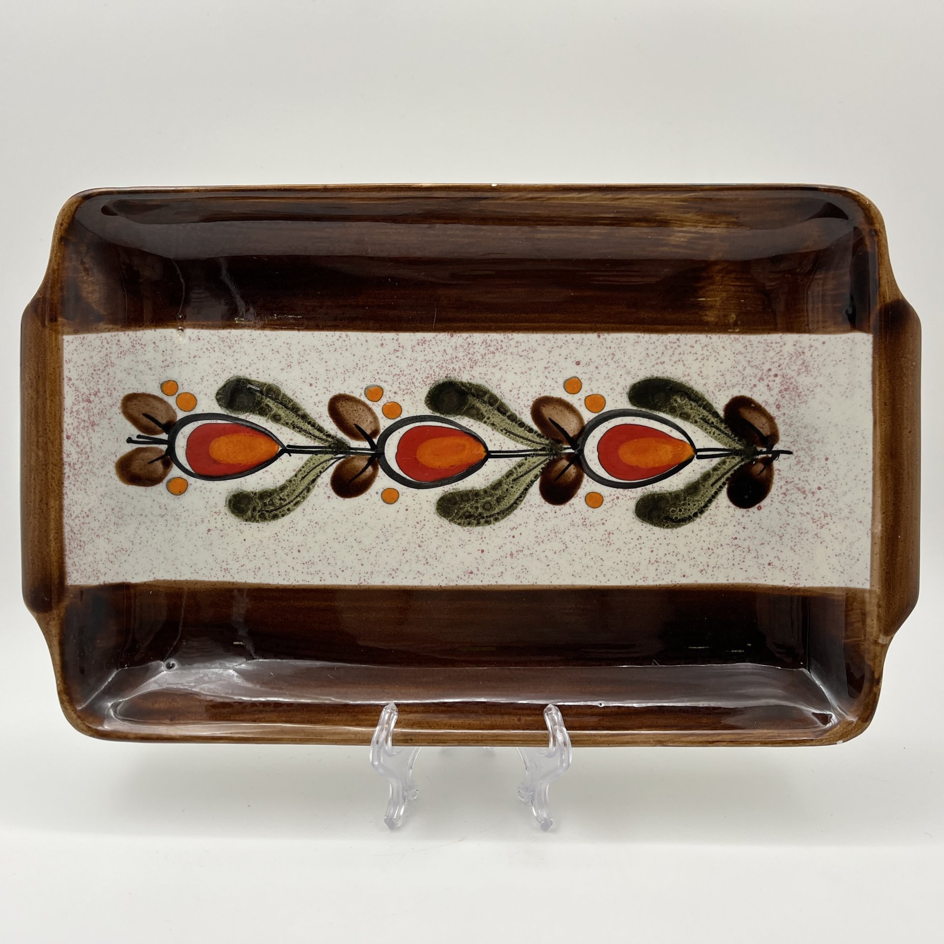 Блюдо сервировочное, украшенное минималистичным растительным декором, Schramberg, керамика, роспись, Германия, 1960-1980 гг.