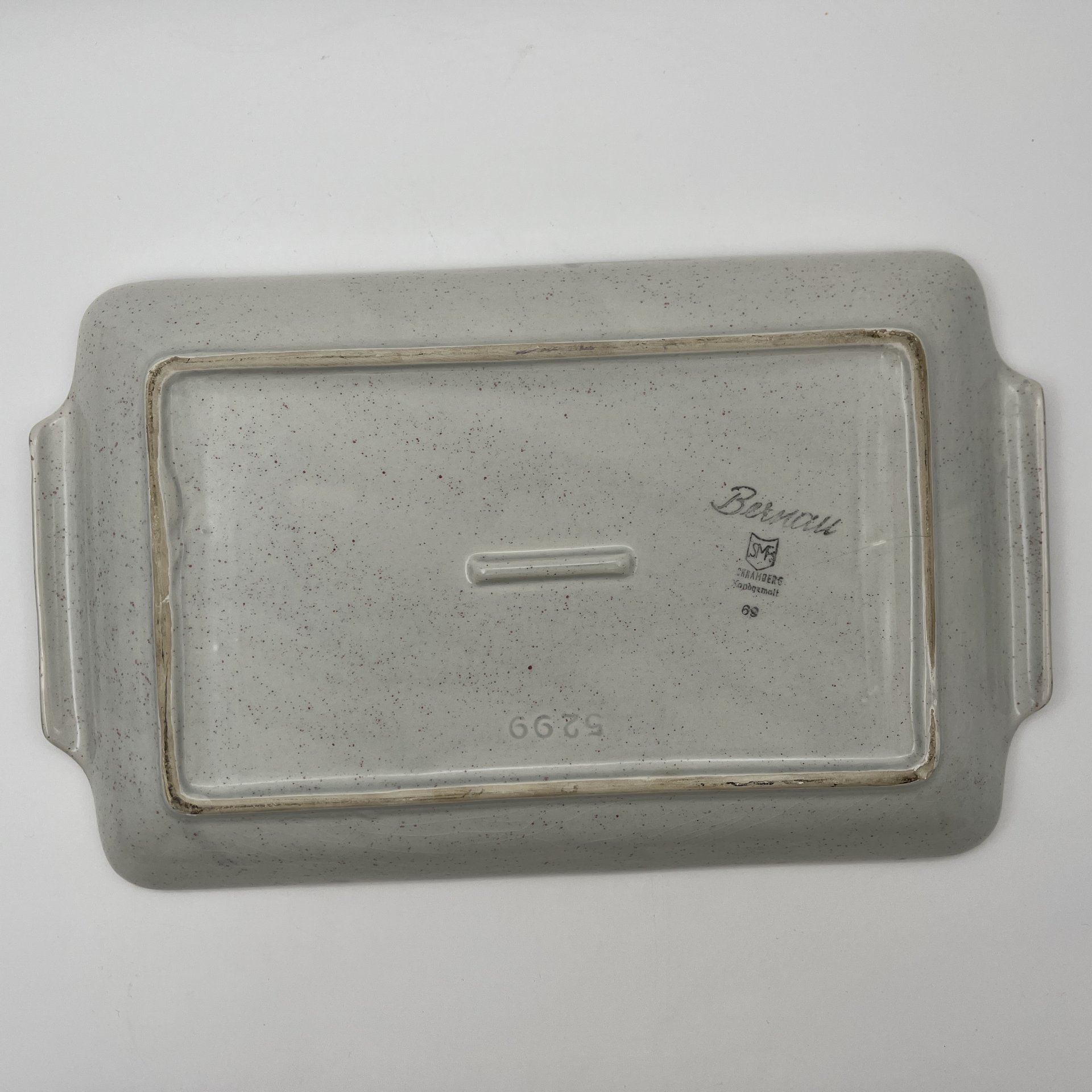 Блюдо сервировочное, украшенное минималистичным растительным декором, Schramberg, керамика, роспись, Германия, 1960-1980 гг.