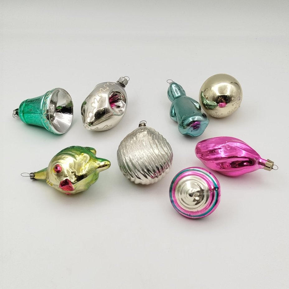 Набор из 8-ми ёлочных игрушек разной формы и размера
