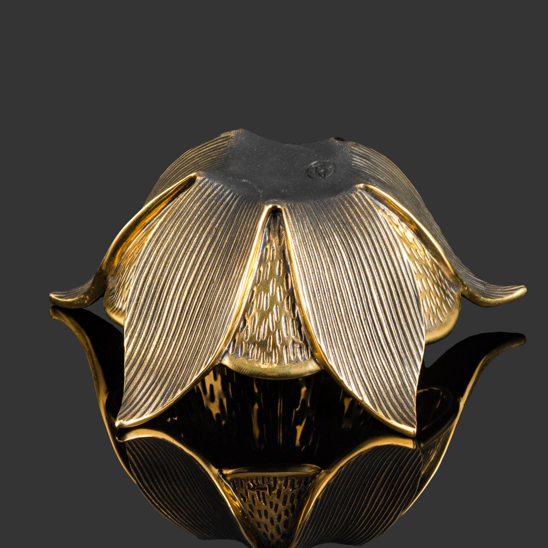 Вазочка - подсвечник "Аквилегия"